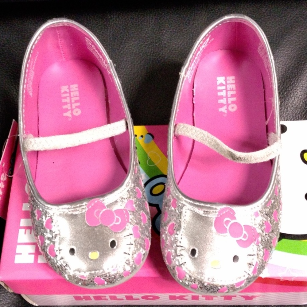 Hello Kitty - Picture 2 of 4